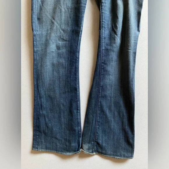Rock and republic mid rise bootleg wide leg jean’s bejeweled back logo Sz 29 - Picture 4 of 16